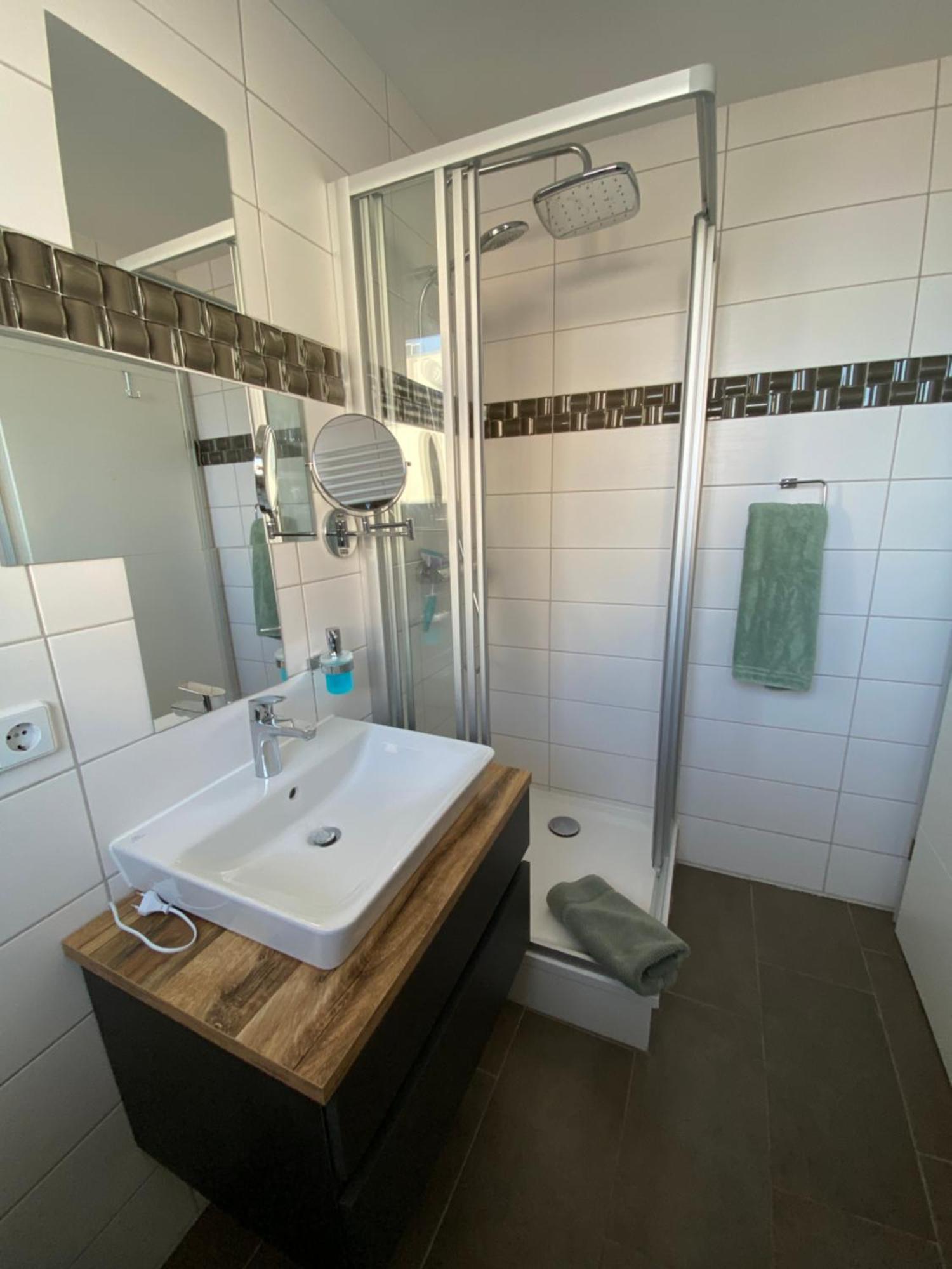 Ferienwohnung Mit Sauna -Marina Muecheln Geiseltalsee Mucheln Bagian luar foto